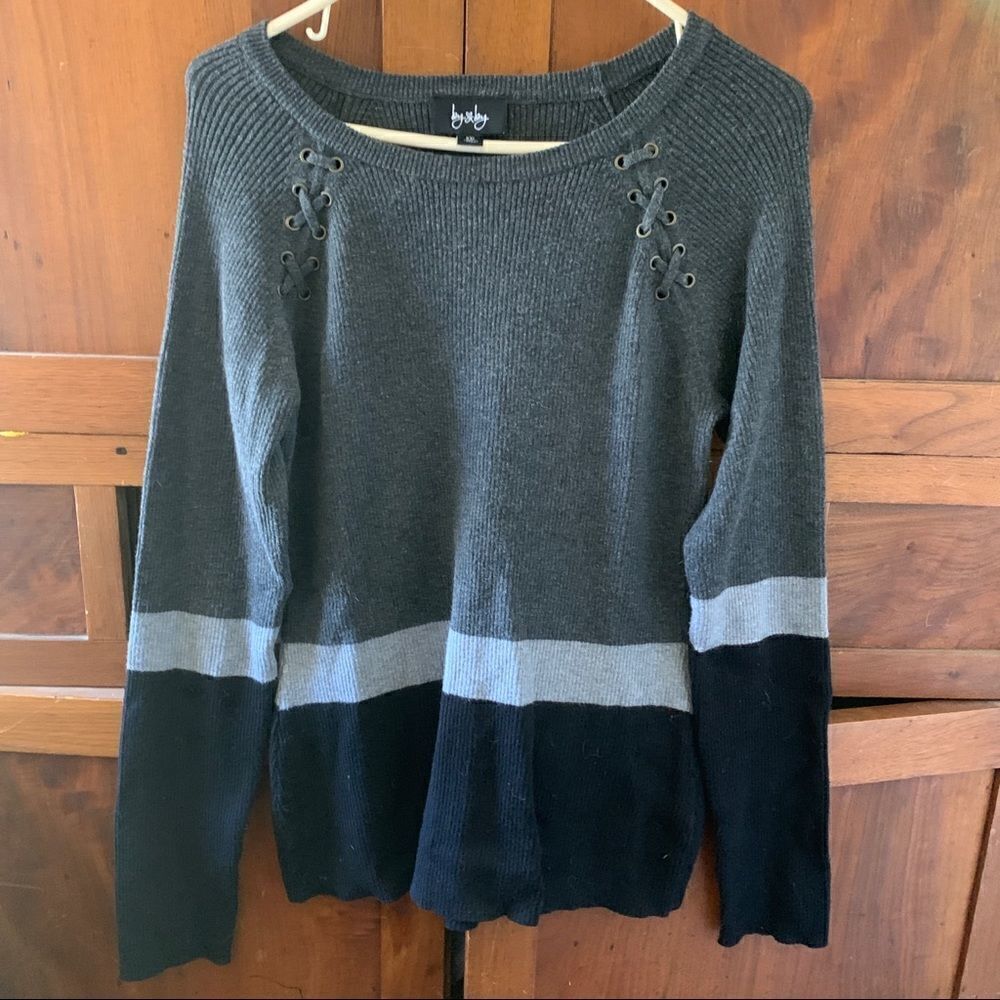By & By sweater long sleeve striped pull over junior xxl